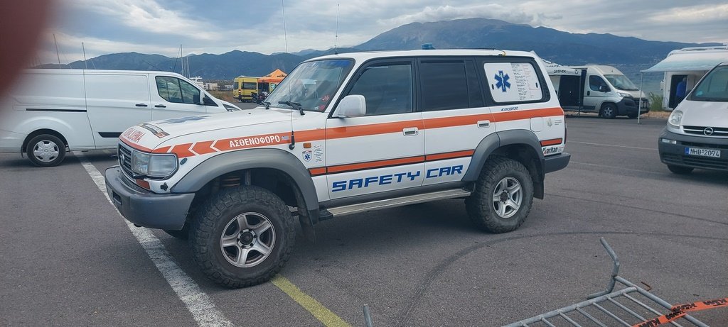 Πάντα Έτοιμοι... Πάντα Δίπλα Σας!